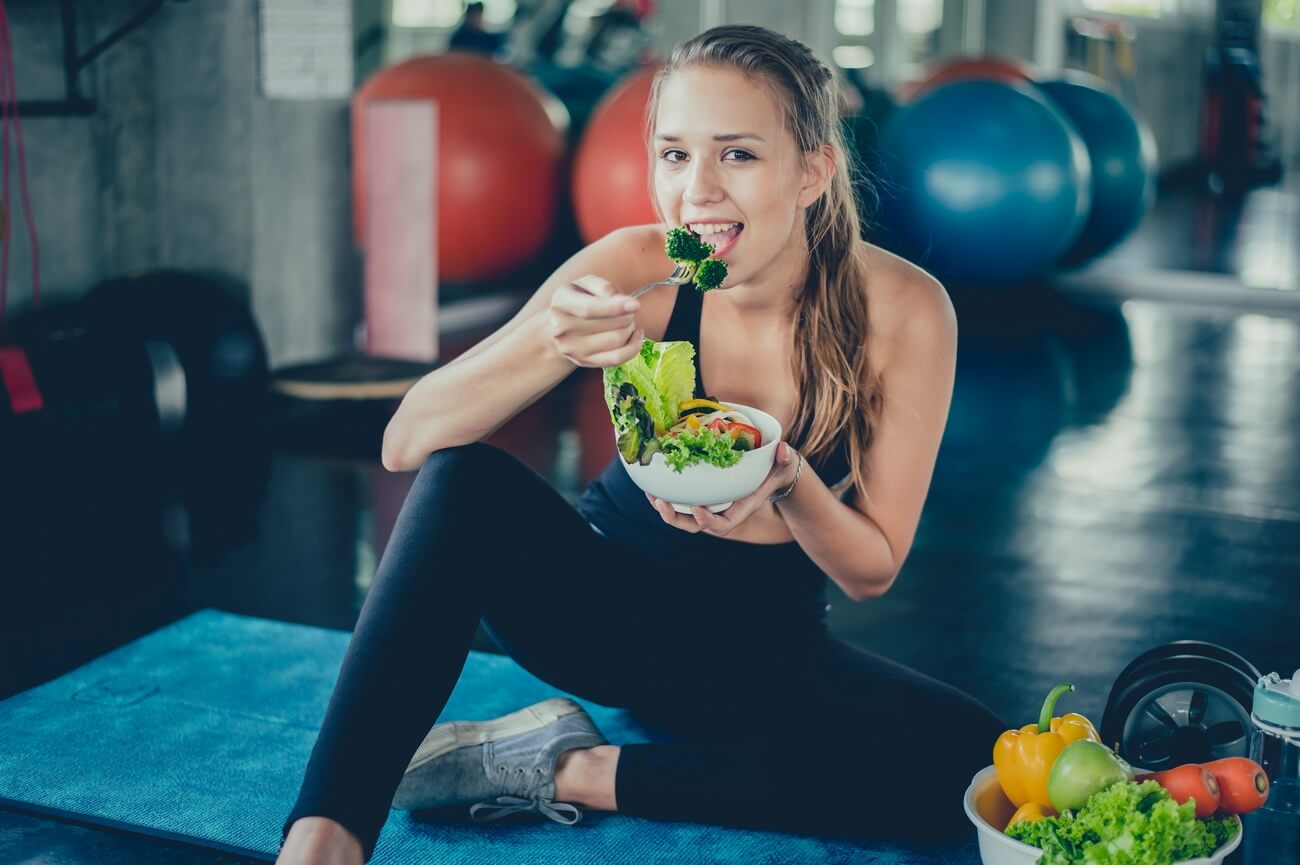 Jaka dieta dla osób aktywnych, ćwiczących regularnie na siłowni